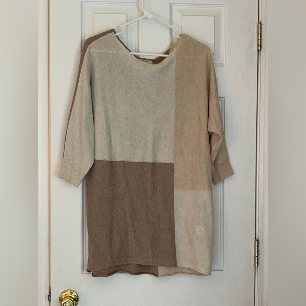 Fall/Winter tunic/dress/sweater. Nice, beige colors.